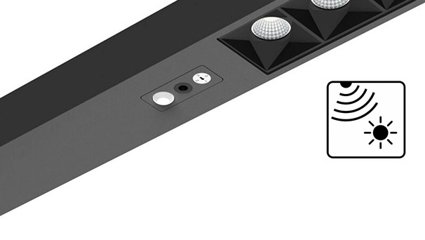 B�rostehleuchten mit Tageslichtsensor