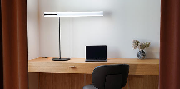 Arbeitszimmer mit funktionaler Beleuchtung � passende Leuchten f�r konzentriertes Arbeiten